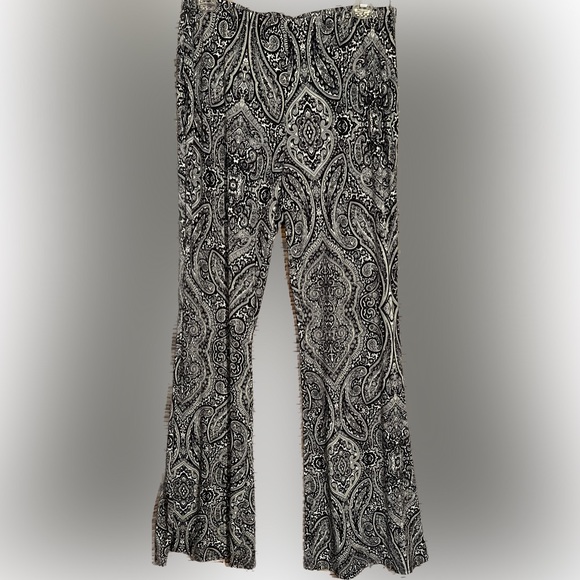 new directions Pants - Dark navy Blue and white paisley flare legged pants Size large